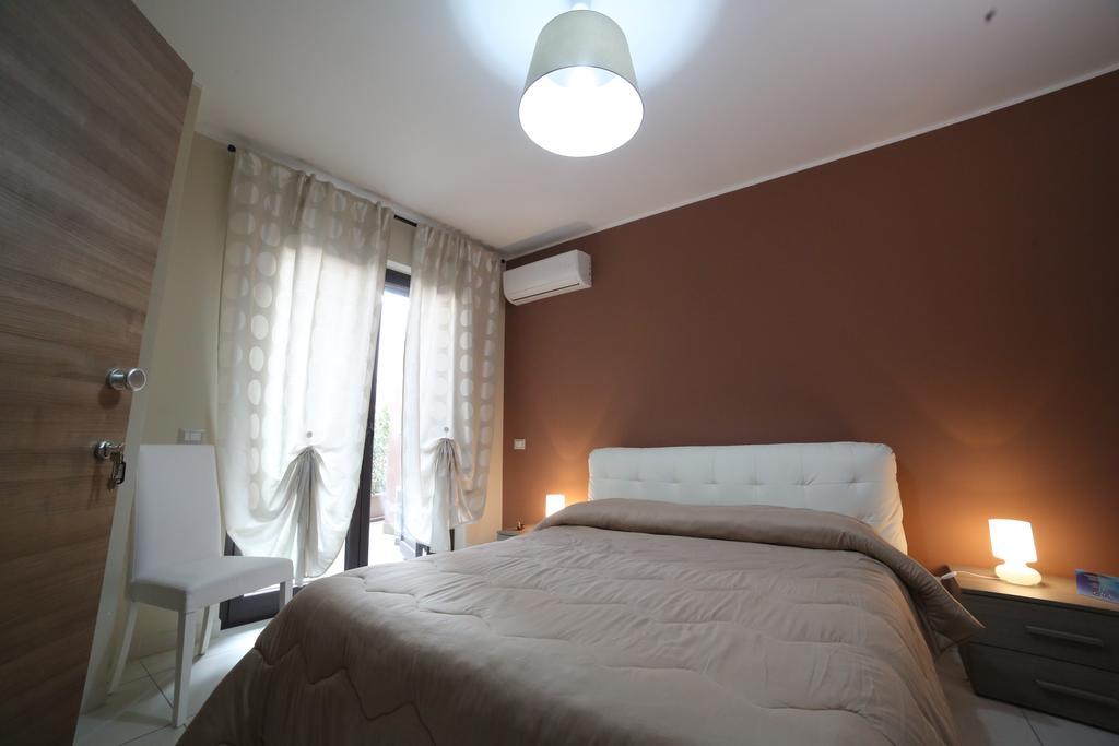 B&B Ciclopi Aci Castello Eksteriør bilde