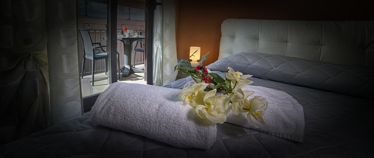 B&B Ciclopi Aci Castello Eksteriør bilde